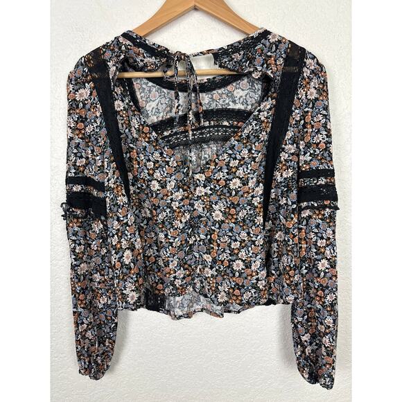 American Eagle Womens Top Sz Small Black Moody Floral Boho Cottagecore Whimsy - Picture 5 of 10